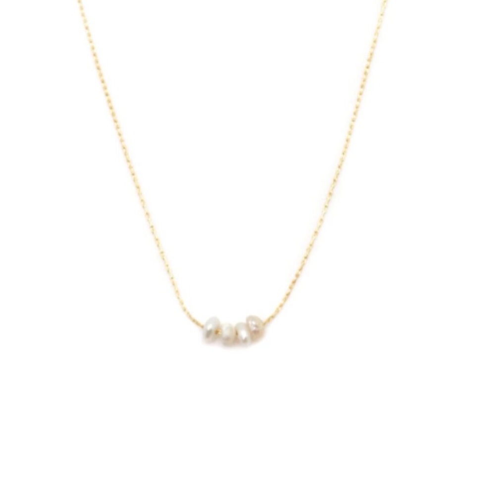 Elegant Gold Pearl Necklace